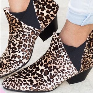 Qupid Women's Leopard Rhythm-15 Ankle Boot